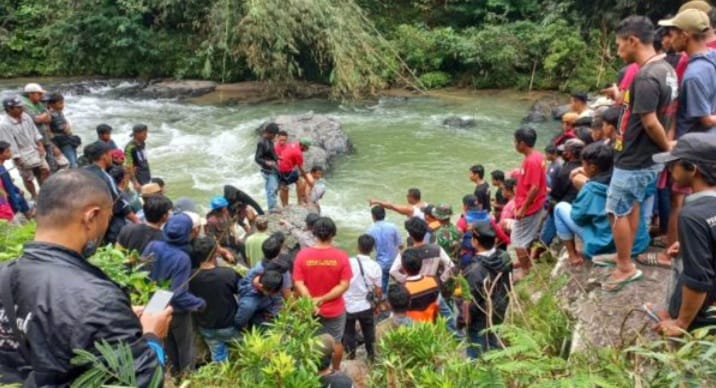 Mahasiswa Uki Toraja Yang Tenggelam Akhirnya Ditemukan Di Dasar Sungai