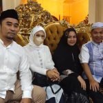 Andi Arief Rahman dan H. Surianto masing-masing sama isterinya