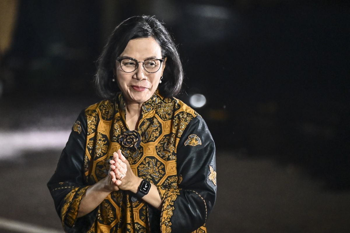 Sri Mulyani Resmi Naikkan Harga Jual Rokok pada 2025