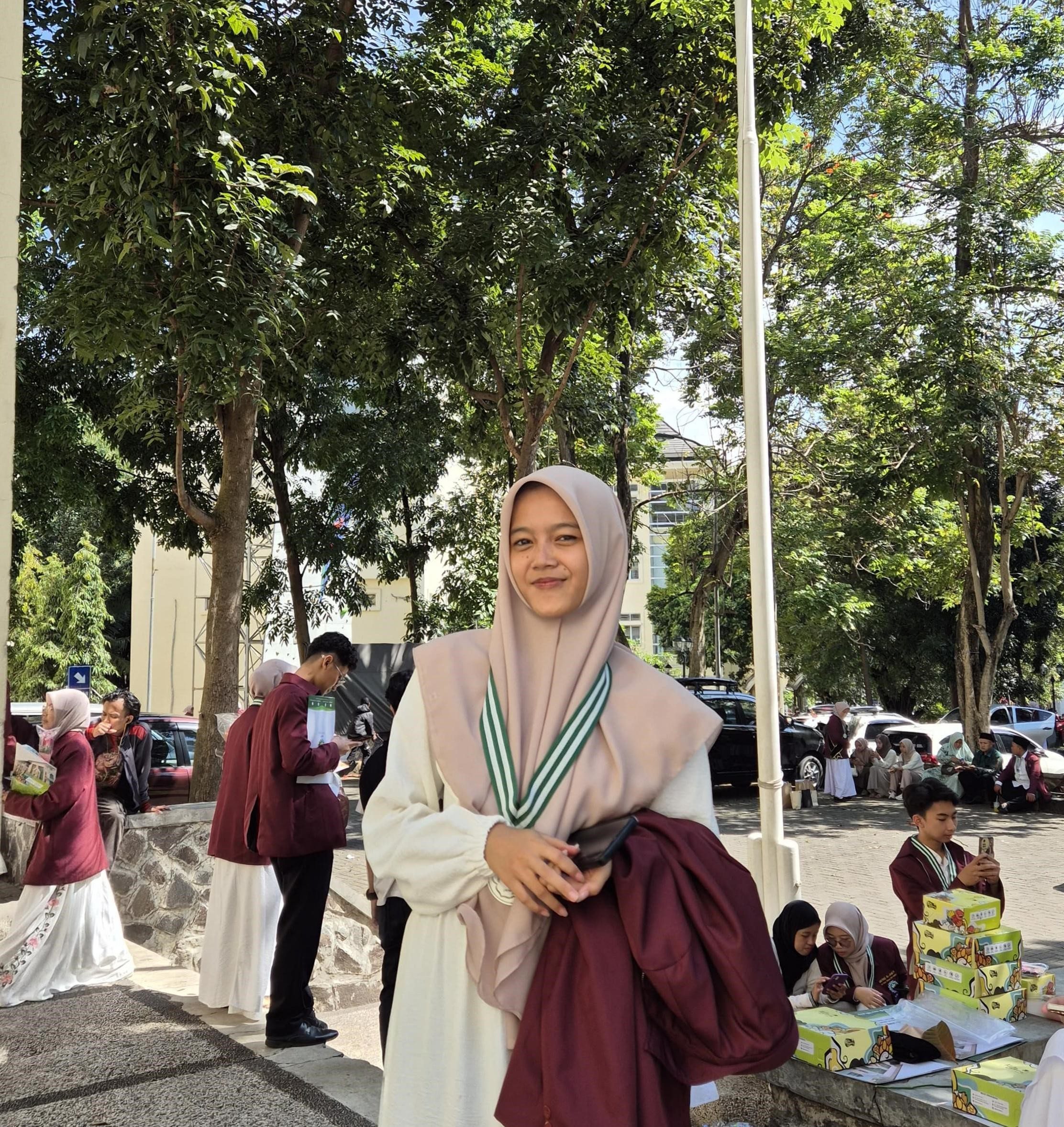 Zidni Dinia Anugrah (Mahasiswi UIN Sunan Gunung Djati Bandung)
