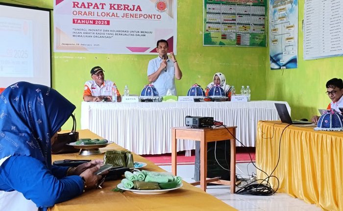 Organisasi Radio Amatir (ORARI) Lokal Jeneponto Sulawesi Selatan melaksanakan Rapat Kerja, Minggu (9/2/2025) bertempat MTS Nur Latifah Kp.Lengke-Lengkese Desa Kayuloe Timur Kecamatan Turatea Kabupaten Jeneponto.