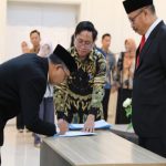 Kakanwil Kemenag Sulsel Lantik 10 Pejabat Administrator