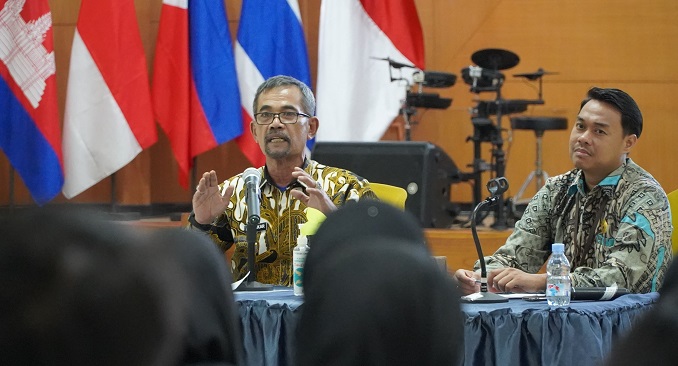 Abubakar, S.Sos., M.Si.