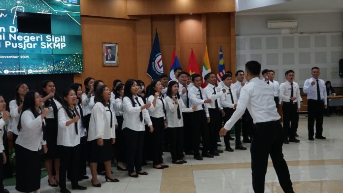 Pusjar SKMP LAN Makassar menyambut para peserta Pelatihan Dasar Calon Pegawai Negeri Sipil (Latsar CPNS) Gelombang III Angkatan LX, LXI, LXII, dan LXIII pada Senin, 24 November 2025 di Auditorium Hasanuddin, gedung Pusjar SKMP LAN.