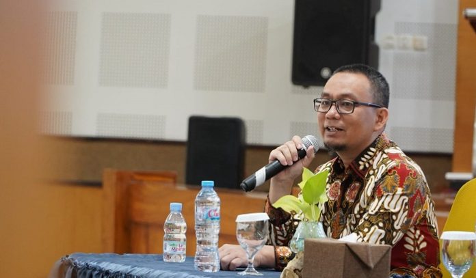 Di tengah semangat perubahan yang dibawa oleh Undang-Undang Nomor 20 Tahun 2023 tentang Aparatur Sipil Negara (ASN), Sekretaris Daerah Kabupaten Maros, Andi Davied Syamsuddin, S.STP., M.Si, dengan tegas mengingatkan seluruh jajaran ASN akan pentingnya profesionalisme dan kesadaran peran.