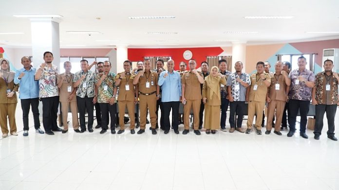 Lembaga Administrasi Negara (LAN) RI mendukung penuh pelaksanaan seleksi terbuka Pejabat Pimpinan Tinggi Pratama Pemerintah Kabupaten Maros yang digelar di Ruang Pettarani, Gedung Pusjar SKMP LAN, Selasa, 4 November 2025.