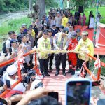 Kapolda Sulsel Resmikan Jembatan Gantung Satya Haprabu Lakellu
